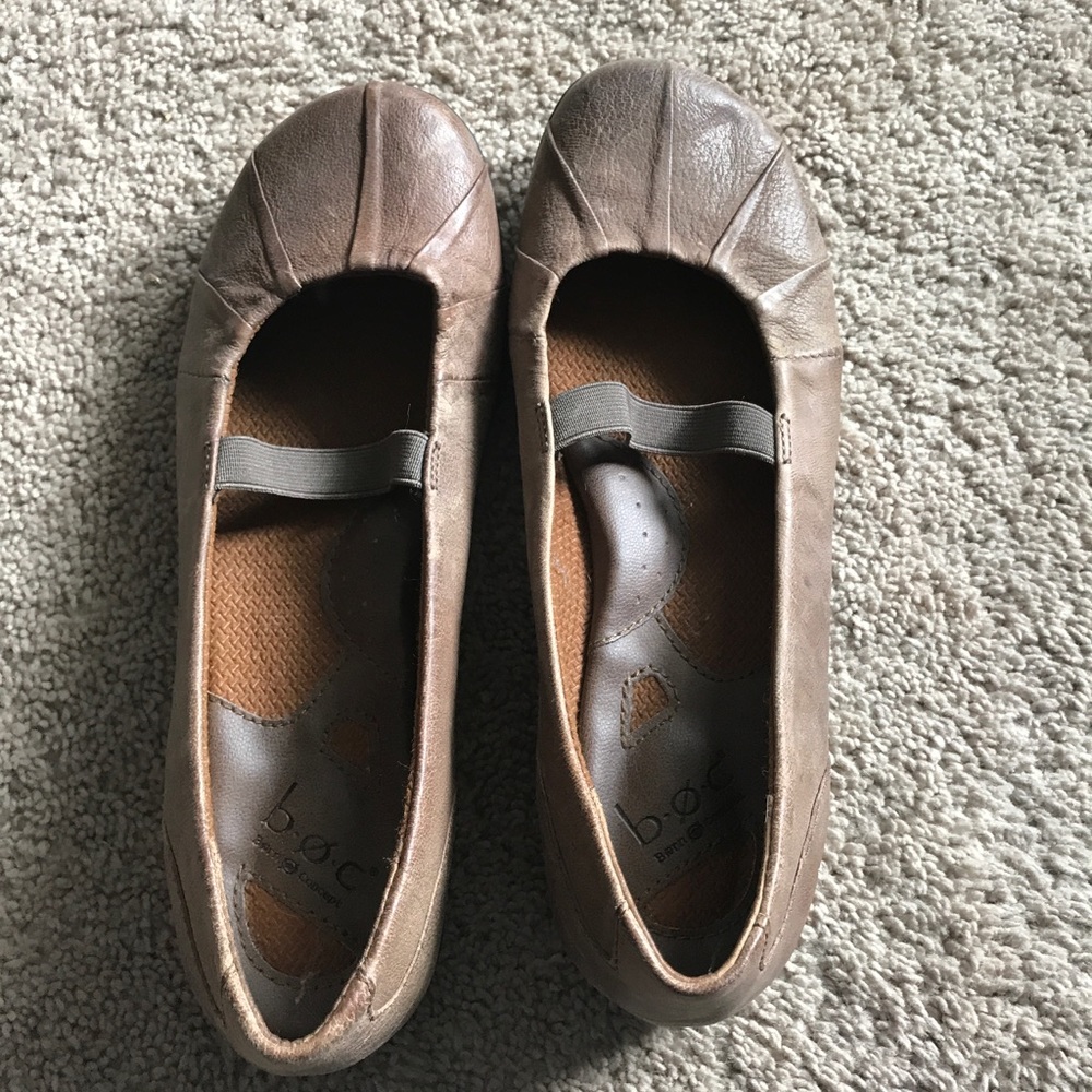 b.o.c. Brown Flats Size 9